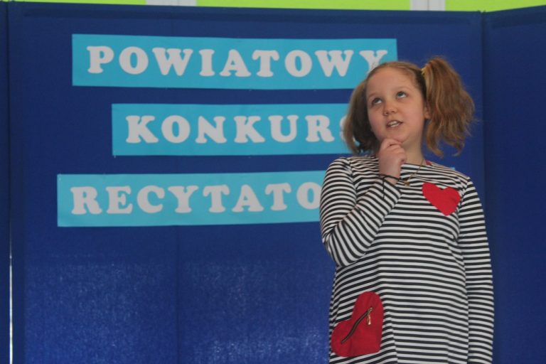 POWIATOWY KONKURS RECYTATORSKI „POEZJA W KOBIECYM ZWIERCIADLE”