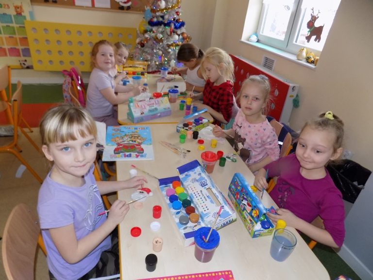 Świąteczne zajęcia w oddziale sześciolatków Świąteczne zajęcia w oddziale sześciolatków