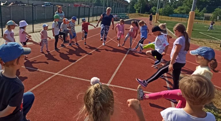 Ogólnopolski Maraton Przedszkolaków ,,Sprintem do maratonu” Ogólnopolski Maraton Przedszkolaków ,,Sprintem do maratonu”
