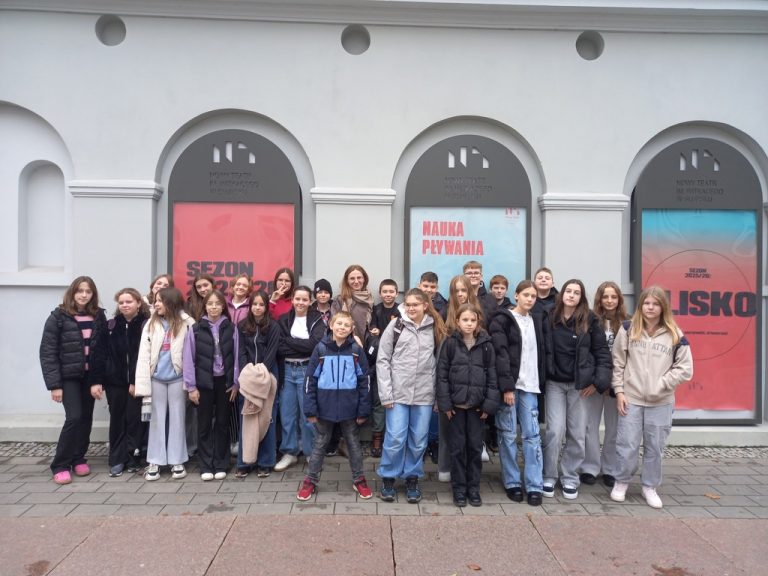 WYCIECZKA DO NOWEGO TEATRU IM. WITKACEGO W SŁUPSKU WYCIECZKA DO NOWEGO TEATRU IM. WITKACEGO W SŁUPSKU