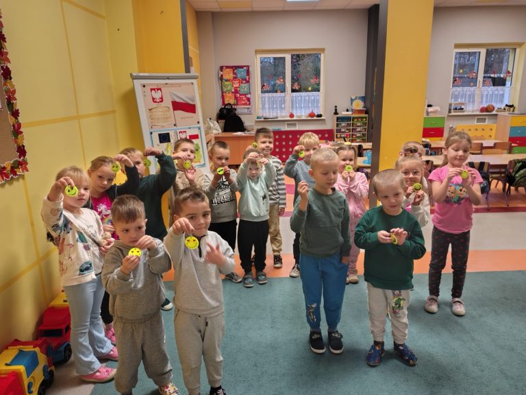 Noś odblaski i świeć przykładem. 🔦🦺🦺