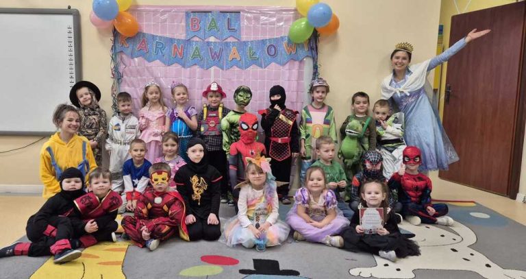 Bal karnawałowy w przedszkolu